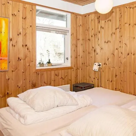 Sleeps 6 Wifi