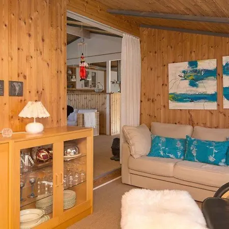 Holiday home Sleeps 6 Wifi